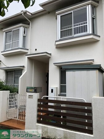 かやのき団地5号棟の物件外観写真